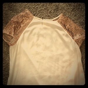 Sadie Robertson blouse